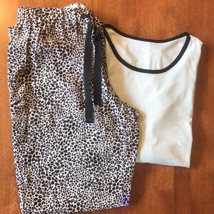 NWOT Lands’ End Women’s Pajama Set, Cheetah Print, Size M (10-12)